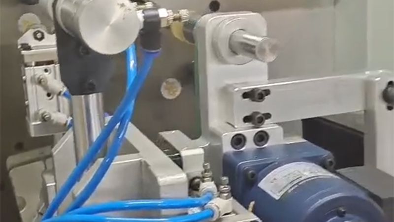 Automatic Single Color Cylindrical Screen Printing Machine, JR-80UV